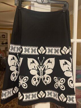 Anthropology, Basil & Maude ,Embroidered, Sequin Floral Skirt size 2